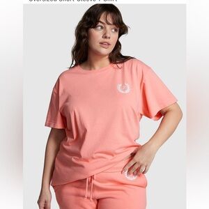 PINK by VS
Oversized Short-Sleeve T-Shirt